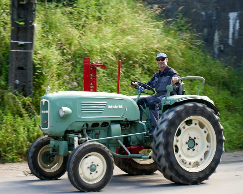Tracteur ancien 1