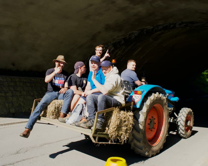 Tracteur ancien 8